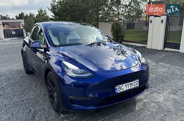 Позашляховик / Кросовер Tesla Model Y 2021 в 