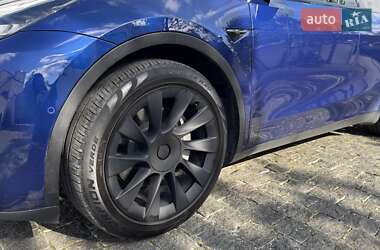 Позашляховик / Кросовер Tesla Model Y 2021 в 