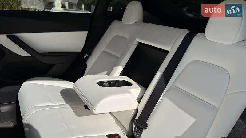 Позашляховик / Кросовер Tesla Model Y 2021 в Львові фото 21 Позашляховик / Кросовер Tesla Model Y 2021 в Львові