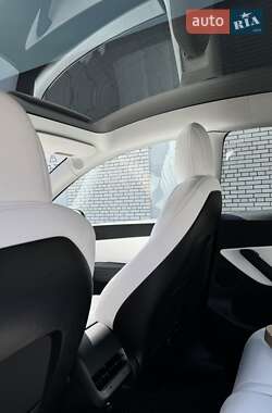 Внедорожник / Кроссовер Tesla Model Y 2022 в 