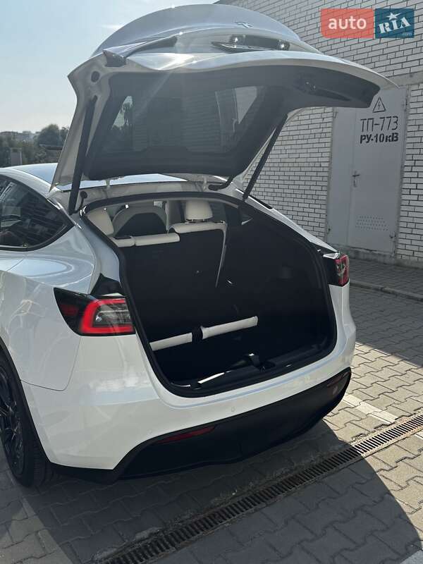 Внедорожник / Кроссовер Tesla Model Y 2022 в Хмельницком