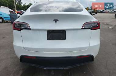 Внедорожник / Кроссовер Tesla Model Y 2021 в 