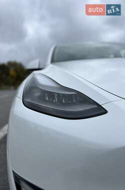 Внедорожник / Кроссовер Tesla Model Y 2023 в 