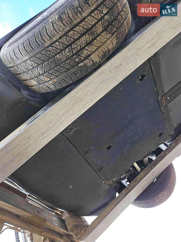 Позашляховик / Кросовер Tesla Model Y 2024 в Хмельницькому фото 17 Позашляховик / Кросовер Tesla Model Y 2024 в Хмельницькому