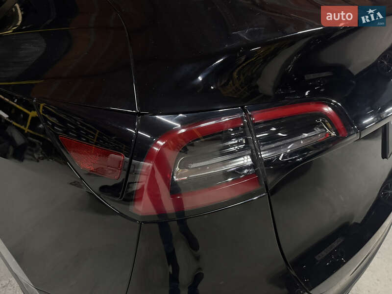 Позашляховик / Кросовер Tesla Model Y 2023 в Самборі