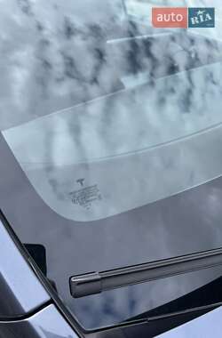 Внедорожник / Кроссовер Tesla Model Y 2023 в 