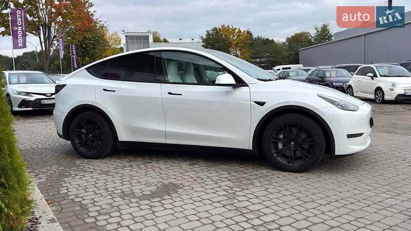 Внедорожник / Кроссовер Tesla Model Y 2023 в Львове фото 5 Внедорожник / Кроссовер Tesla Model Y 2023 в Львове