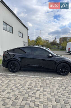 Позашляховик / Кросовер Tesla Model Y 2022 в 