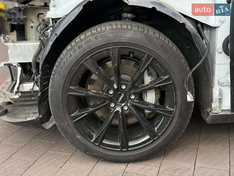 Внедорожник / Кроссовер Tesla Model Y 2022 в Луцке