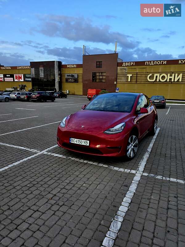 Позашляховик / Кросовер Tesla Model Y 2020 в 