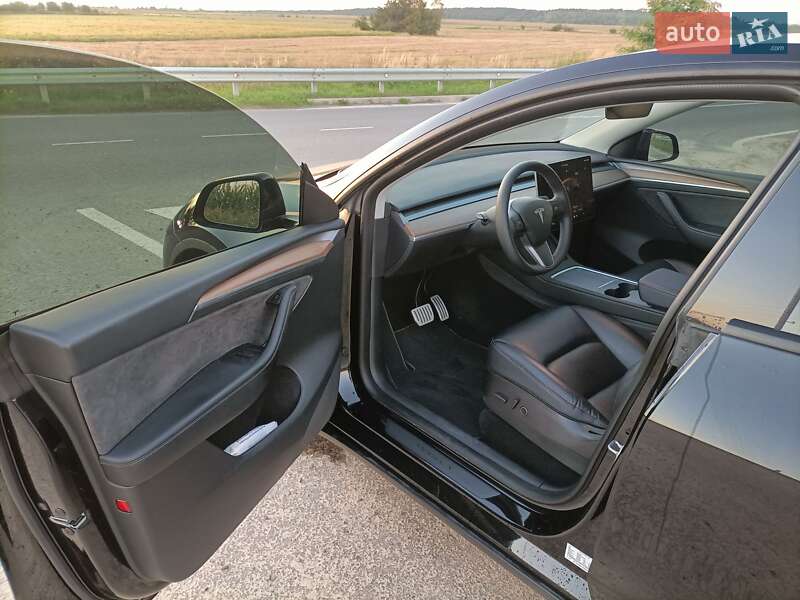 Внедорожник / Кроссовер Tesla Model Y 2022 в Львове