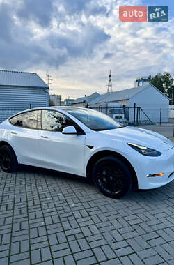 Внедорожник / Кроссовер Tesla Model Y 2023 в 