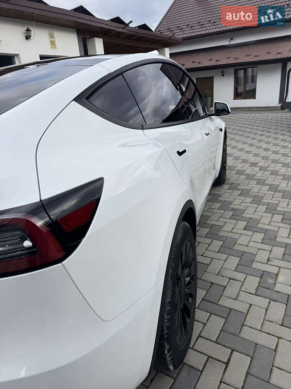 Внедорожник / Кроссовер Tesla Model Y 2023 в Львове