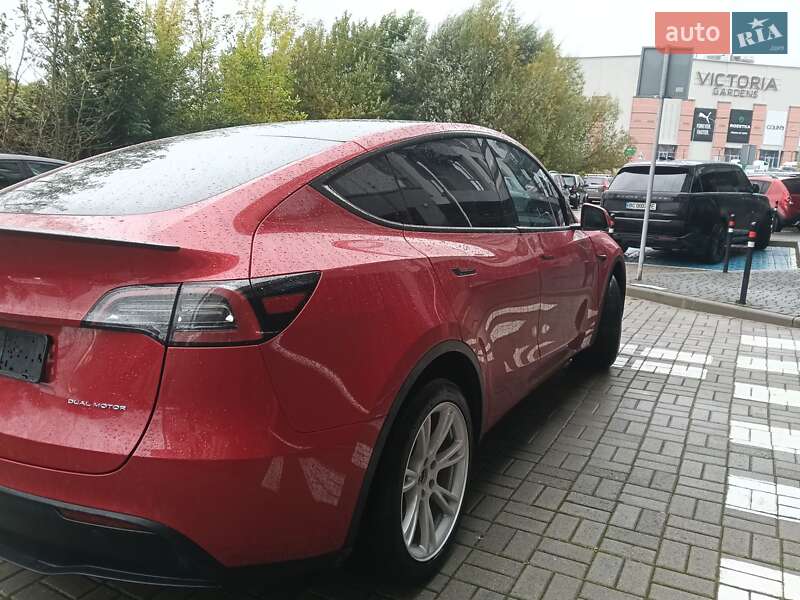 Позашляховик / Кросовер Tesla Model Y 2023 в Львові