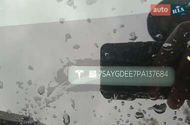 Внедорожник / Кроссовер Tesla Model Y 2023 в 