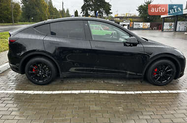 Внедорожник / Кроссовер Tesla Model Y 2024 в 