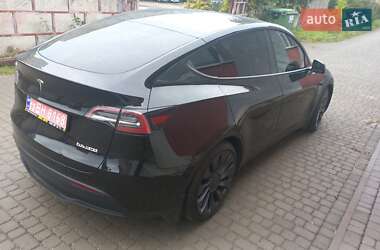 Позашляховик / Кросовер Tesla Model Y 2021 в 