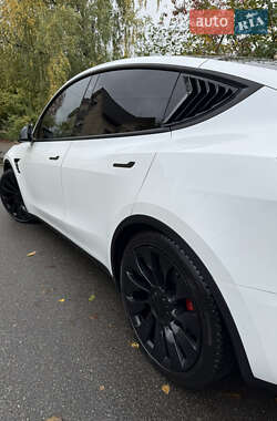 Позашляховик / Кросовер Tesla Model Y 2020 в 
