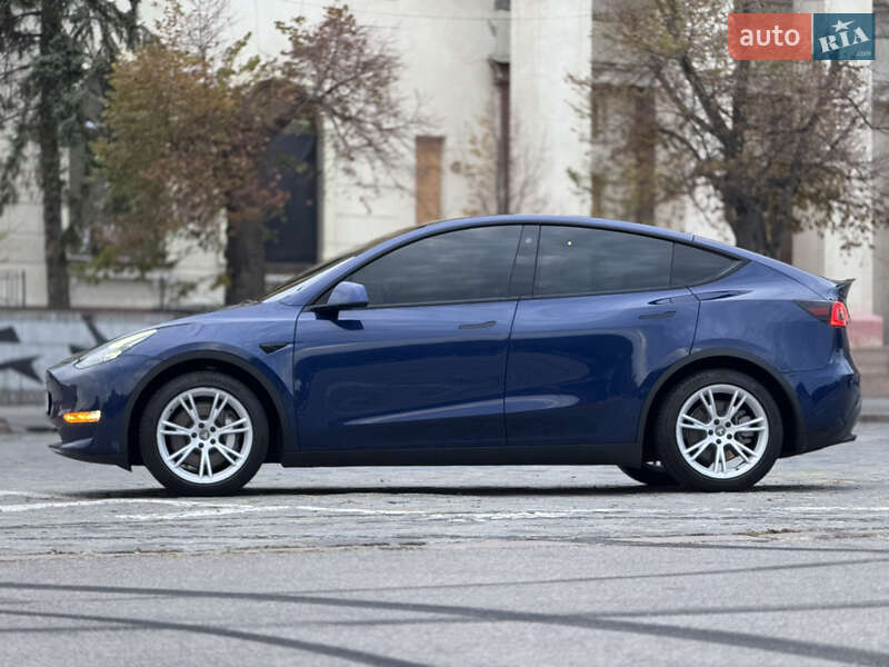 Позашляховик / Кросовер Tesla Model Y 2021 в Харкові