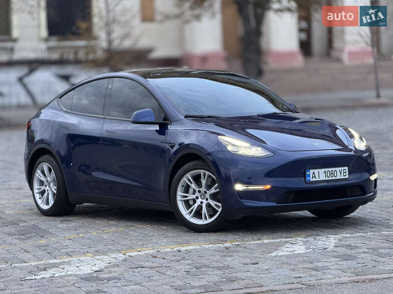 Позашляховик / Кросовер Tesla Model Y 2021 в Харкові