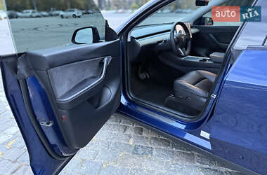 Внедорожник / Кроссовер Tesla Model Y 2021 в 