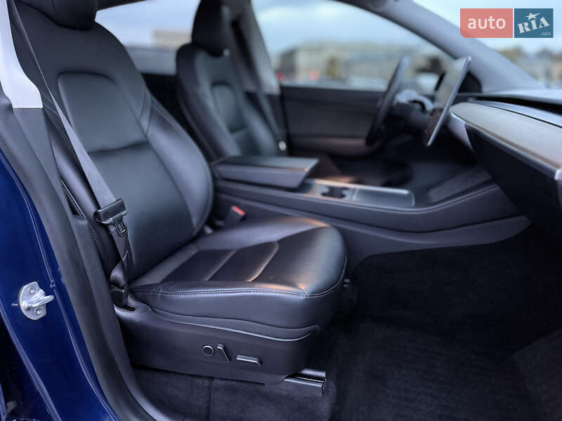Позашляховик / Кросовер Tesla Model Y 2021 в Харкові