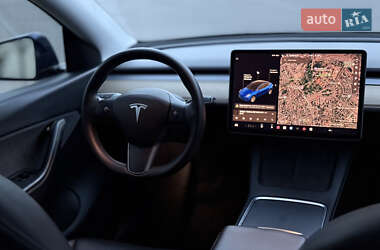 Внедорожник / Кроссовер Tesla Model Y 2021 в 