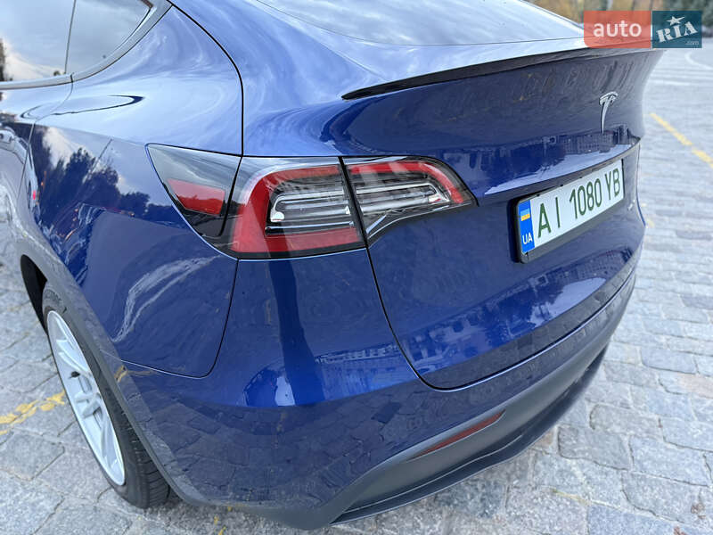 Позашляховик / Кросовер Tesla Model Y 2021 в Харкові