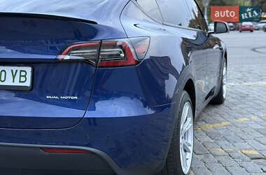 Внедорожник / Кроссовер Tesla Model Y 2021 в 
