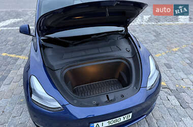 Внедорожник / Кроссовер Tesla Model Y 2021 в 