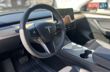 Внедорожник / Кроссовер Tesla Model Y 2023 в 