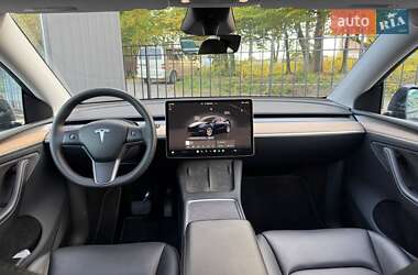 Позашляховик / Кросовер Tesla Model Y 2023 в 
