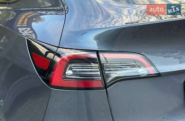 Позашляховик / Кросовер Tesla Model Y 2023 в 