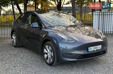 Позашляховик / Кросовер Tesla Model Y 2023 в 