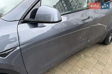 Позашляховик / Кросовер Tesla Model Y 2022 в 
