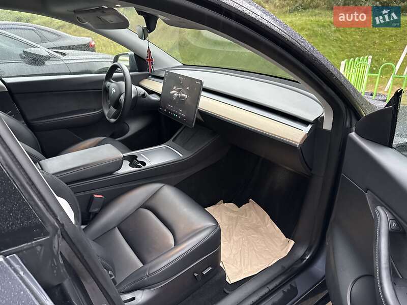 Внедорожник / Кроссовер Tesla Model Y 2022 в Львове