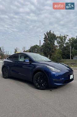 Внедорожник / Кроссовер Tesla Model Y 2023 в Ивано-Франковске