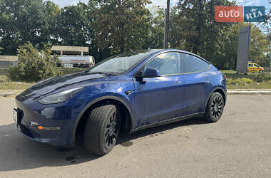 Внедорожник / Кроссовер Tesla Model Y 2023 в Ивано-Франковске
