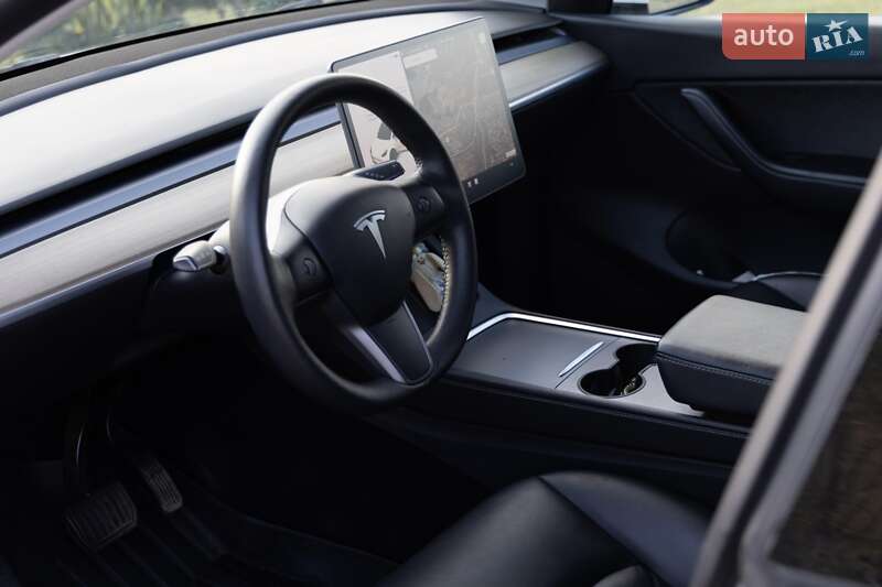Внедорожник / Кроссовер Tesla Model Y 2021 в Чернигове