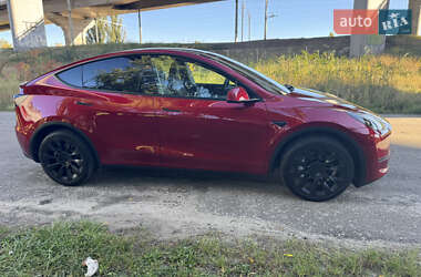 Внедорожник / Кроссовер Tesla Model Y 2024 в 