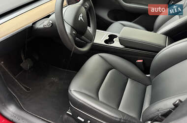 Внедорожник / Кроссовер Tesla Model Y 2024 в 
