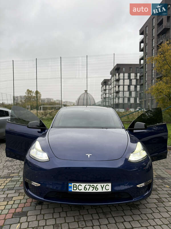 Позашляховик / Кросовер Tesla Model Y 2023 в Львові