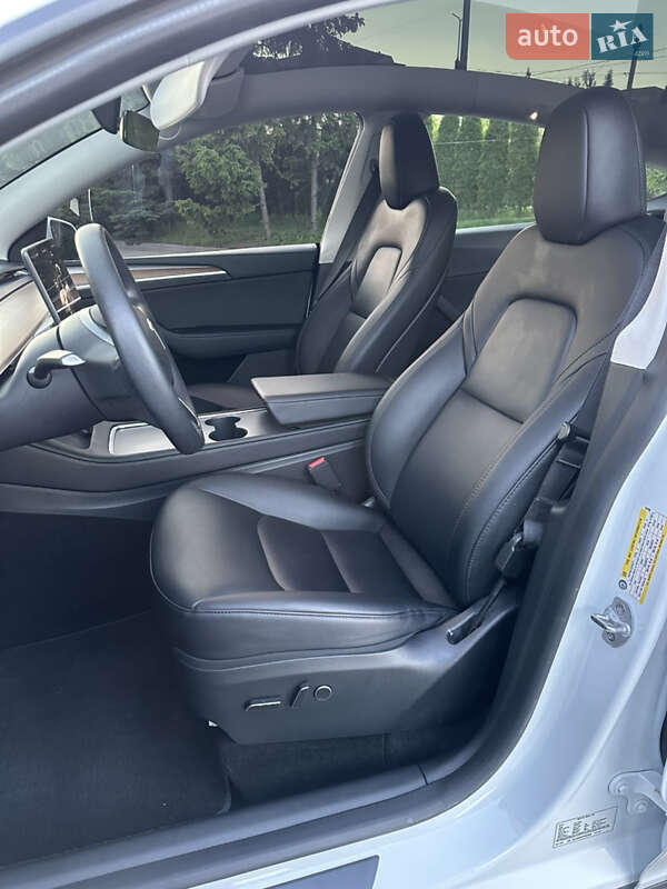 Внедорожник / Кроссовер Tesla Model Y 2023 в Тернополе фото 30 Внедорожник / Кроссовер Tesla Model Y 2023 в Тернополе