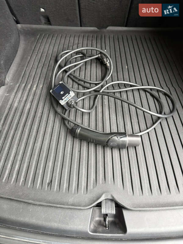 Внедорожник / Кроссовер Tesla Model Y 2023 в Тернополе фото 16 Внедорожник / Кроссовер Tesla Model Y 2023 в Тернополе