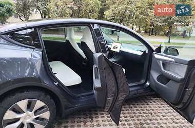 Внедорожник / Кроссовер Tesla Model Y 2024 в 