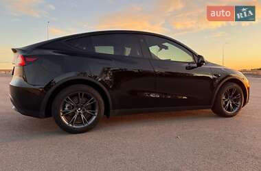 Внедорожник / Кроссовер Tesla Model Y 2024 в 