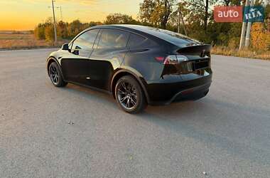 Внедорожник / Кроссовер Tesla Model Y 2024 в 