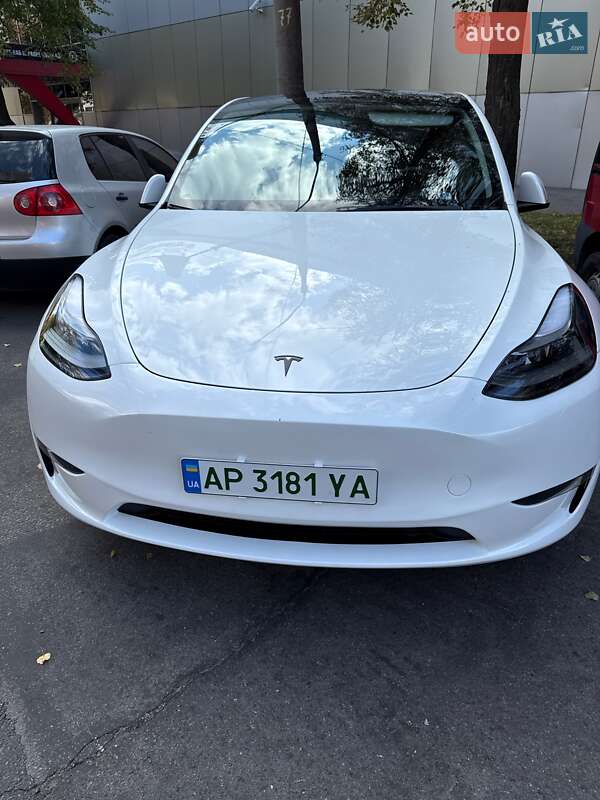 Внедорожник / Кроссовер Tesla Model Y 2024 в Запорожье