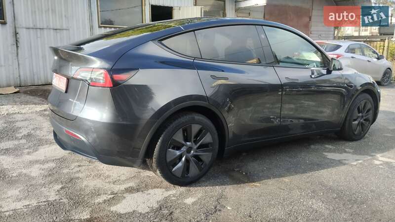 Позашляховик / Кросовер Tesla Model Y 2024 в Тернополі фото 10 Позашляховик / Кросовер Tesla Model Y 2024 в Тернополі