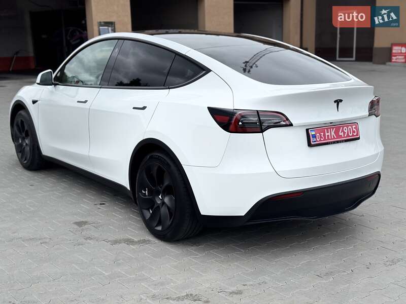 Позашляховик / Кросовер Tesla Model Y 2024 в Ірпені